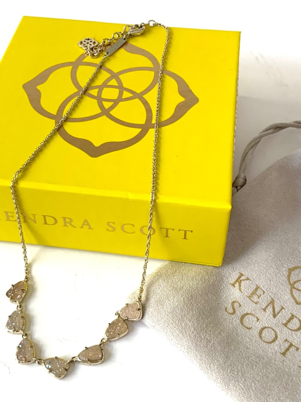Kendra Scott Susanna Druzy Multi Stone Iridescent Necklace Gold Tone Box Pouch